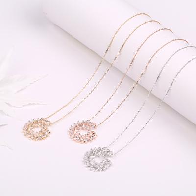 China Trendy Hot Sale Olive Branch Round Necklace Neck Chain Copper Zircon Pendant Necklace For Women for sale