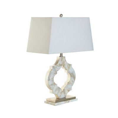 China New Modern Handmade Shell Bedroom Table Lamps Luxury Lights for sale