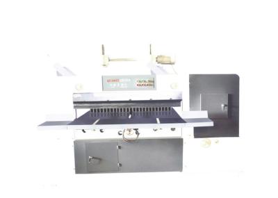 China QZ-1300A Paper Cutting Machine With Photoelectric Protection Device for sale