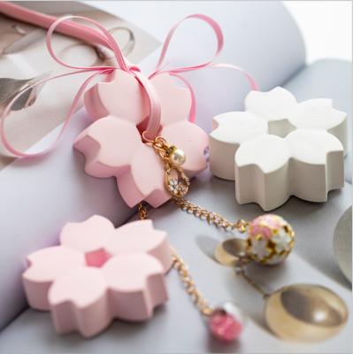 China Viable Cute Flower Six-link Sakura Plaster Diffuser Silicone Mold Car Decoration Silicone Mold for sale