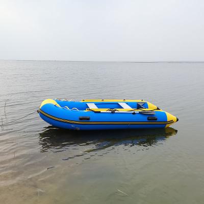 China PVC Custom Inflatable Boat 3 Person Cheap Fishing Assault Boat For Sale Inflatable Rowing Boat 230cm for sale