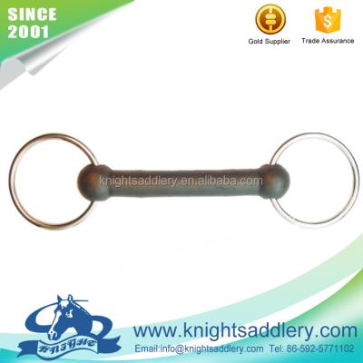 China Flexible Rubber Stainless Steel Mullen Mouth Snaffle Horse Bit for sale