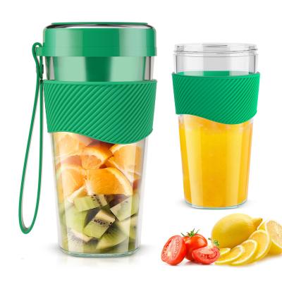 China Handheld Portable Stainless Steel Blade Cup Household Juicer Smoothie Mini Blender USB Rechargeable Juicer for sale