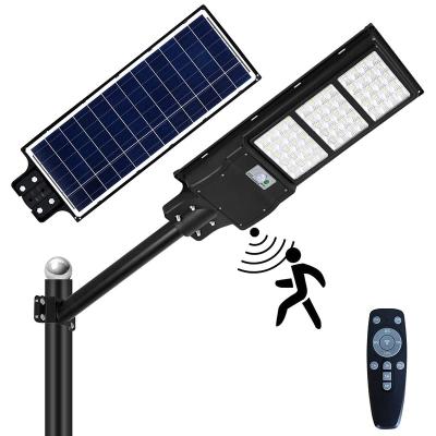 China ROAD Good Quality Led Solar Powered Solar Street Lights Good Street Light Hot Price Products for sale