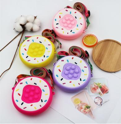 China Fashion Donut Push Bubble Waterproof Stirring Person Clips Silicone Cross - Mini Kids Coin Purses And Body Bags Handbags Cute Children's Shoulder Bags for sale