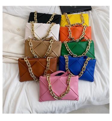 China White Chain Luxury PU Designer Handbags Famous Brands Ladies Handbags Handbags New Customized Logo for sale