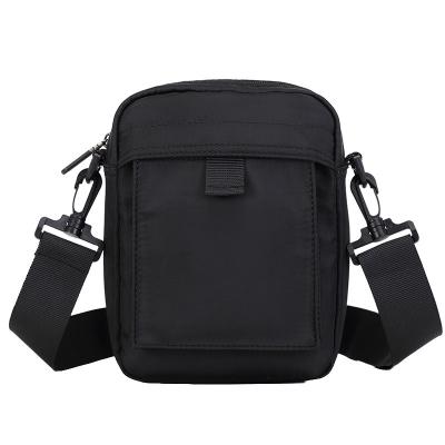 China Men Nylon Leisure Quality Shoulder Bag Single Cross - Body Business Anti Theft Nylon Shoulder Sling Bag for sale