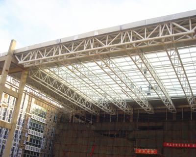 China Structural Roofing Easy Assemble Steel Structure Space Frame For Stadium Canopy for sale