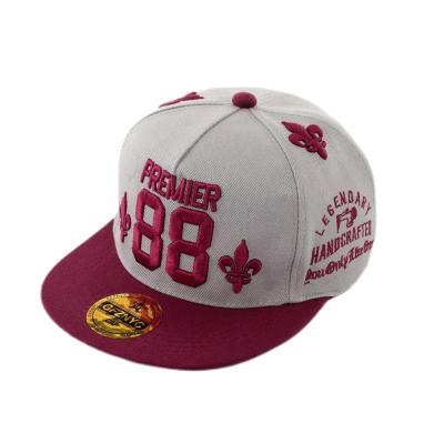 Chine Cap en laine 5 panneaux Snapback Cap 3D brodé Cap de baseball personnalisable à vendre