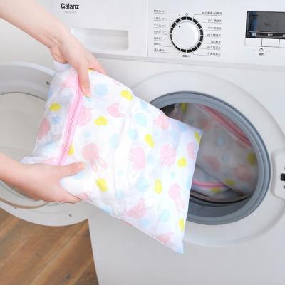 China Durable Eco - Friendly Laundry Basket Mesh Laundry Bags Lingerie Wash Bags For Delicate Garments for sale