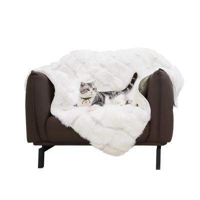 China Wholesale DXL 2022 Luxury White Viable Plush Pet Blanket Pet Bed Accessories For Dogs Pet Blankets Plush for sale