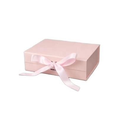 China New Handmade Creative Solid Color Arc Spot Folding Clamshell Magnetic Gift Box Can Add Logo Multicolor for sale