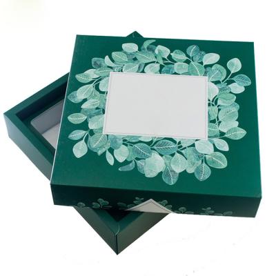 China OEM Eco Friendly Recycled Materials Kraft Paper Packaging Boxes Magnetic Closure Flap White Gift Box For Garment for sale