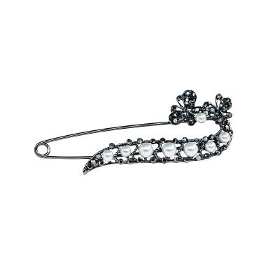 China Hot Selling ALLOY Large Gun Black Brooches Pin For Women,Crystal Pearl Lady Brooch Pin Corsage for sale