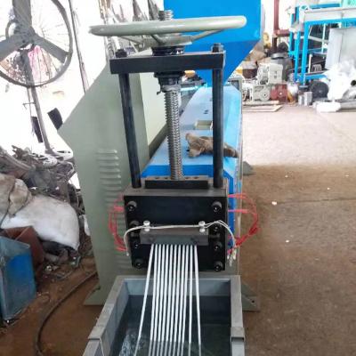 China Plastic Granules Single Screw Bottle Granulate Plastic Recycling Granulating Machine for sale