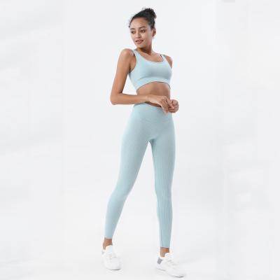 China 2021 new breathable yoga sets comfortable to wear seamless yoga wholesale soild color sets custom logo and yoga sets white for sale