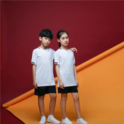 China Breathable Thai Quality Personilised Soccer Kits For Kids Soccer Jerseys Club Soccer American Football Uniform Tank Top for sale