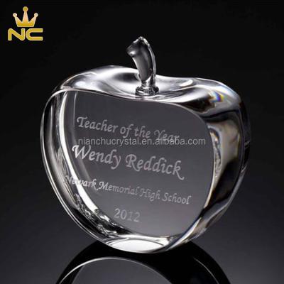 China Free Space Teachers K9 Crystal Glass Apple Paperweight For From China Awards Birthday Love Gifts for sale