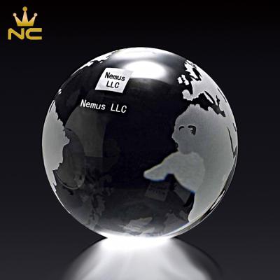 China China Laser Engraved Unique Crystal World Globe With Map Glass Balls For Centerpieces for sale