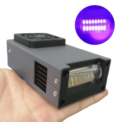 Chine 70W UV LED Light 385nm 395nm 405nm Refroidissement par air pour le système de peinture à la colle de résine à vendre