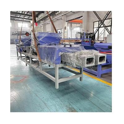 Cina Impianto di fabbricazione 380v Pallet Foot Press Machine per la fabbricazione di blocchi di segatura di pallet di legno in vendita