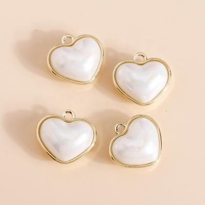 China 4pcs/bag Handmade Heart Love Necklace Bracelet Earrings Durable Elegant Imitation Pearl Pendants DIY Shape Jewelry Charms Pendants for sale