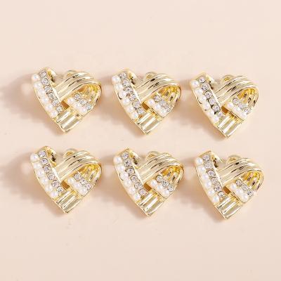 China 4pcs/bag 17*18mm Gold Color Pearl FASHIONABLE Jewelry Exquisite Crystal Love Heart Pendants Necklace DIY Pendant Custom for sale