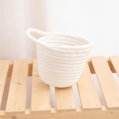 China Wholesale Sustainable Cotton Rope Woven Storage Basket Cotton Linen Table Sundries Hanging Storage Barrel for sale