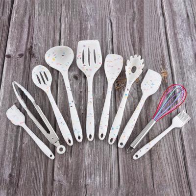 China 10pcs Sustainable Silicone Cooking Kitchen Utensils Set Cooking Tool BPA Free Non-Toxic Silicone Turner Tongs Spatula Set for sale