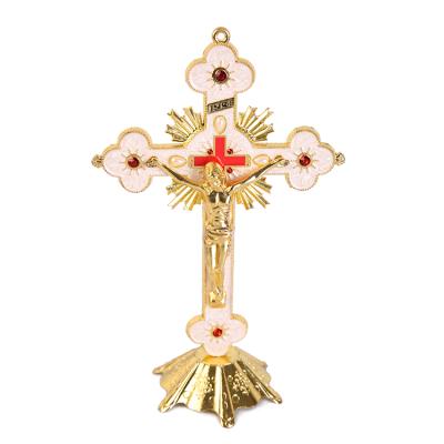 China Boutique Medium Luminous Gold Europe Crucifix Hanging Christianity Relics Christianity Catholic Crucifix Jesus Exorcist Cross Festival Gold Cruzado for sale