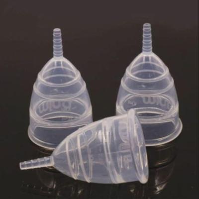 Cina 20 riutilizzabili ai prodotti medici della gomma di silicone della tazza mestruale 30ml in vendita