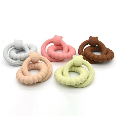 China Pegamento de encargo el echar los dientes Toy With Cute Silicone Soft del bebé de la categoría alimenticia en venta