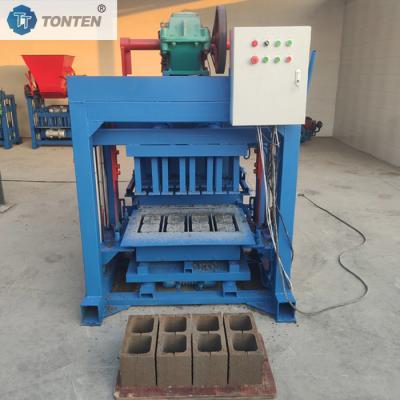 China Vibratie robuuste cementblok gietmachine baksteen maken machine Te koop