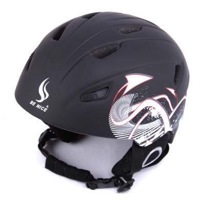 China Ski Helmets Adjustable Cool Flow Curves Beautiful Smooth Helmets Style Ski Helmets for sale