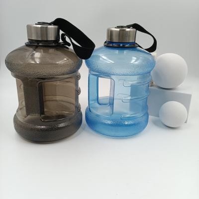 China Sustainable Size Can Be Customized Durable Plastic Bucket Shape Water Bottle for sale