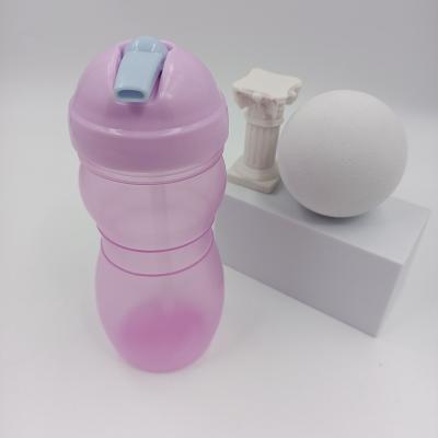 China Sustainable Wholesale Plastic Sports Bottles With Straw for sale