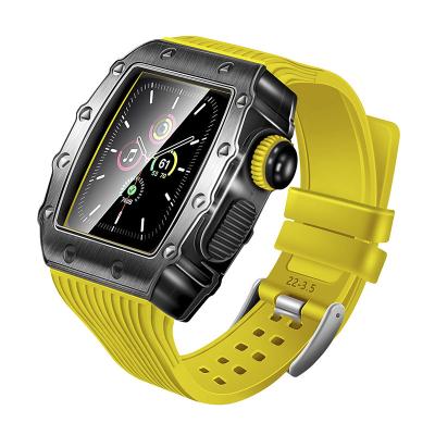 China Fashion 44mm/45mm New Product Silicone Strap Metal Fast Shipping Watch Case For Apple Watch 7/6/5/4/SE Modification Replacement for sale