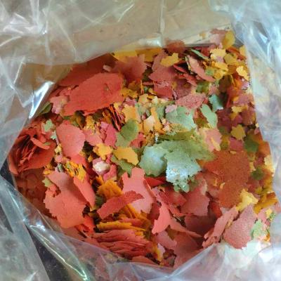 China Wholesale Flake Fishfood Thin Slice Ornamental Fish Food Bulk Viable for sale