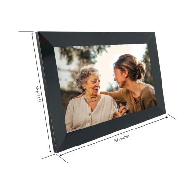 China Wifi Android Digital Picture Frame 10.1 Inch 16GB Share Photos Via Frameo APP With IPS HD Touch Screen Digital Picture Frame for sale