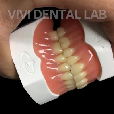 China Ivoclar Curado à Quente Prótese Dental Full Acrylic Laboratório Dental Alta Precisão à venda