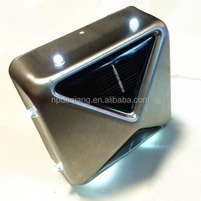 China Hot Sale High Quality Easily Assembled Solar Powered 4x4 Post Caps Barrier LED for sale