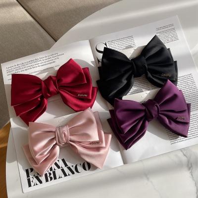 China Hari Spring Clips Satin Oversized Hair Clips Girls Clips For Fashion Women Hair Silk Accessories Butterfly Barrettes for sale