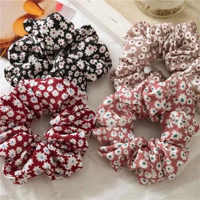 China Trendy Scrunchies Fashion Retro Women Floral Ponytail Holder Hair Tie Elastic Hair Bands Great Scrunchies for sale