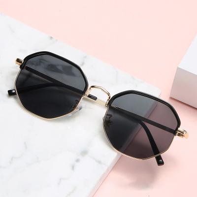 China Wholesale China Trade Polygon TR90 Polygon Sunglasses Female Metal Lens INS Large Frame Eyewear Retro Sun Glasses UV Anti for sale