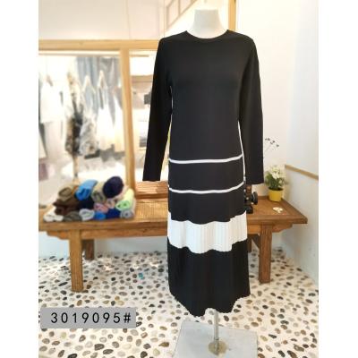 China Fashion Breathable Sweater Knitted Simple Pleated Loose Round Collar Dress Women's Stand Collar Formal Dress for sale