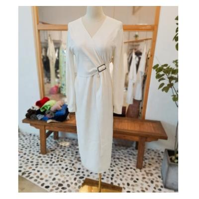 China Custom Breathable V-Neck Long Dress Autumn and Winter Knitted Long Casual Size Knitted Dress in One Piece of Woolen Yarn for sale