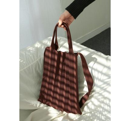 China Fashion double strap wool design knit bag joker pleated diagonal single shoulder bag men and women casual tote bag large capacity for sale