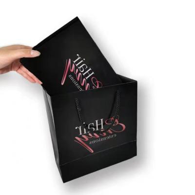 China Recyclable Custom Reticle High Quality Popular Paper Bag Accept Any Size And Color Packaging Paper Bag With Logo for sale