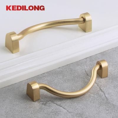 China Luxury Arched Zinc Alloy Wardrobe Drawer Handle Gold Sideboard Pull Handle Furniture Hardware Modern Light for sale