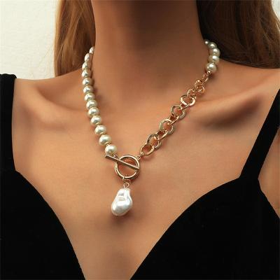 China Trendy Pearl Pendant Buckle Fashion OT Stitching Gold Plated Clavicle Chain Necklace For Women Jewelry for sale